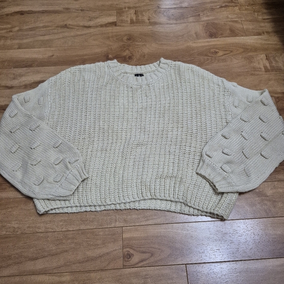 Moon & Madison Womens Neutral Cream Dot Cropped Knit Sweater Size Small - Picture 2 of 5